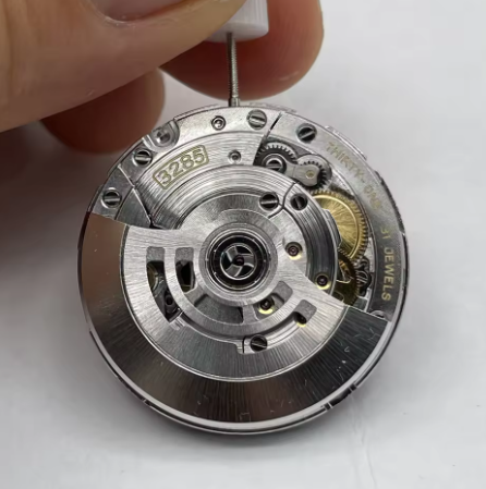 New 40MM GMT Watch for Men 328 - огляд і ціна Luxury Watch Protection Film