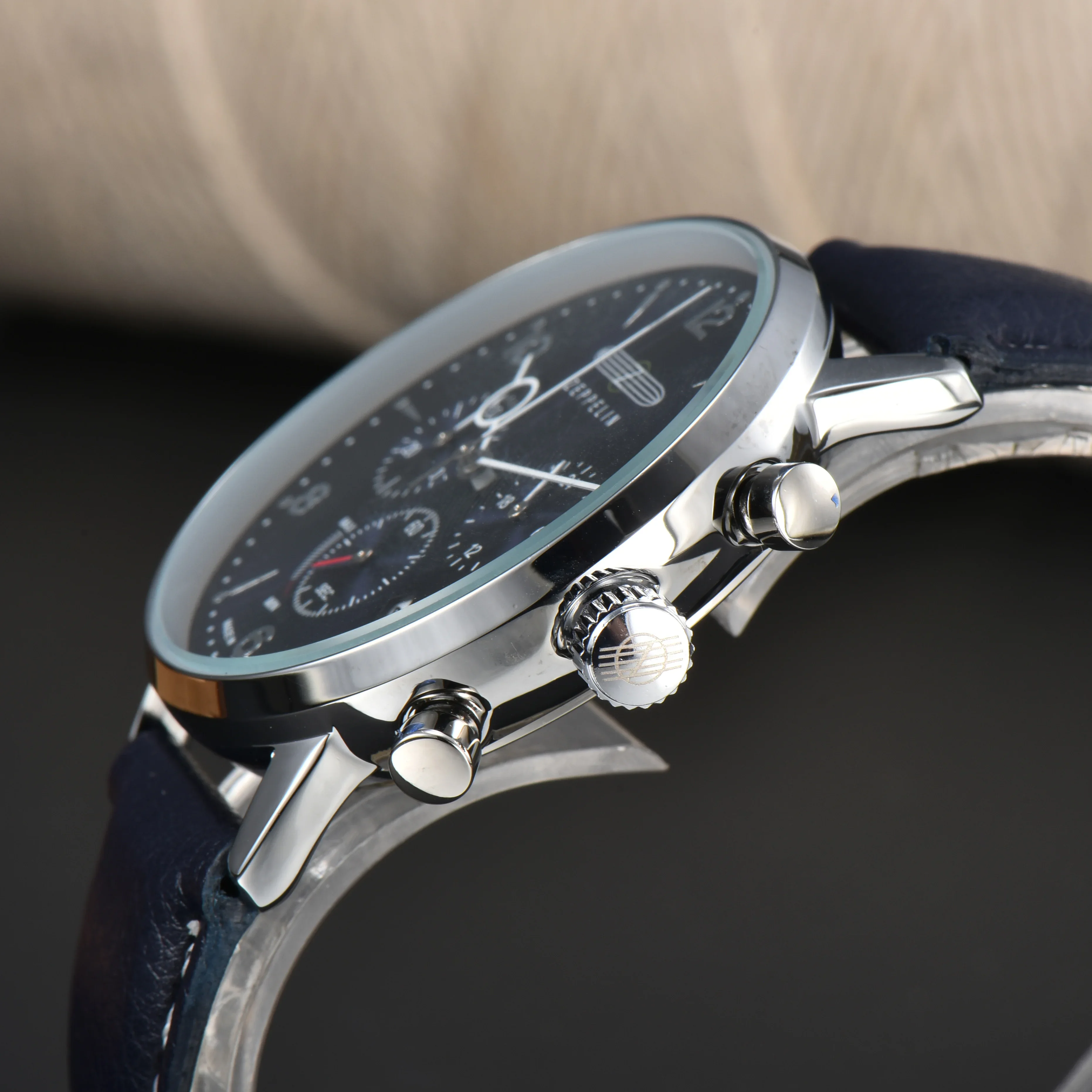 Classic ZEPPELIN Quartz Watch  - огляд і ціна Luxury Watch News